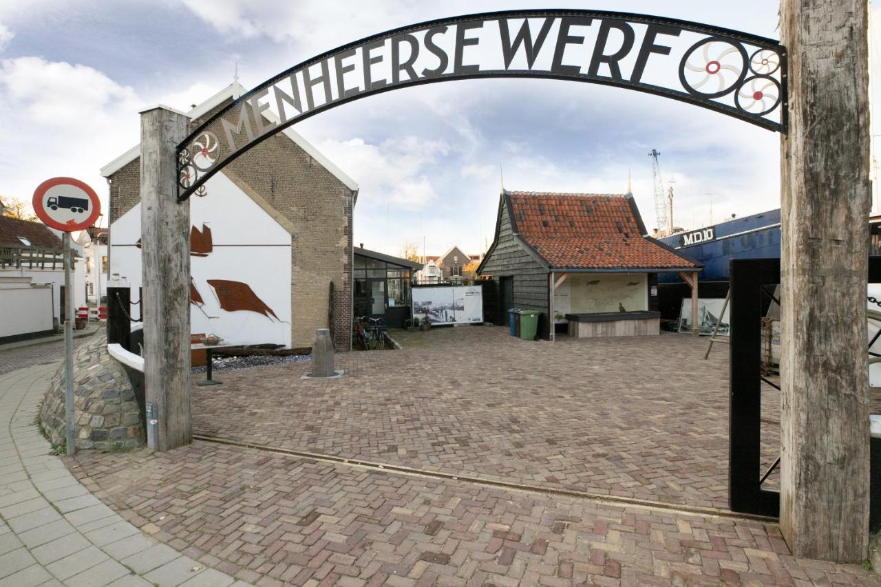 Ferienwohnung Pekelpakhuis Menheerse Werf Middelharnis Exterior foto